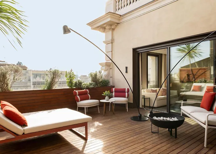 Discover the Best Areas: Where to Stay in Barcelona